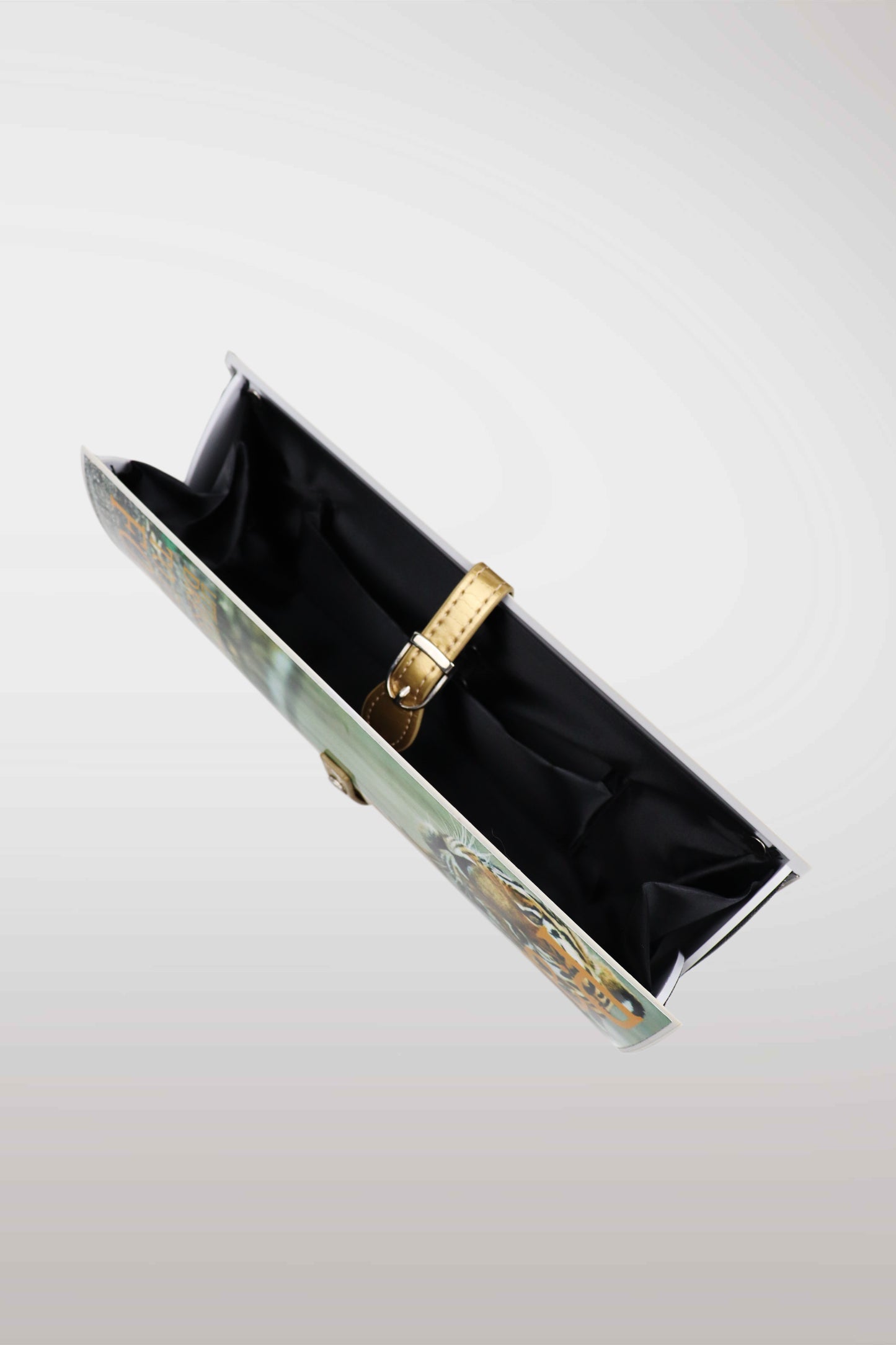 Vintage Magazine Clutch 003