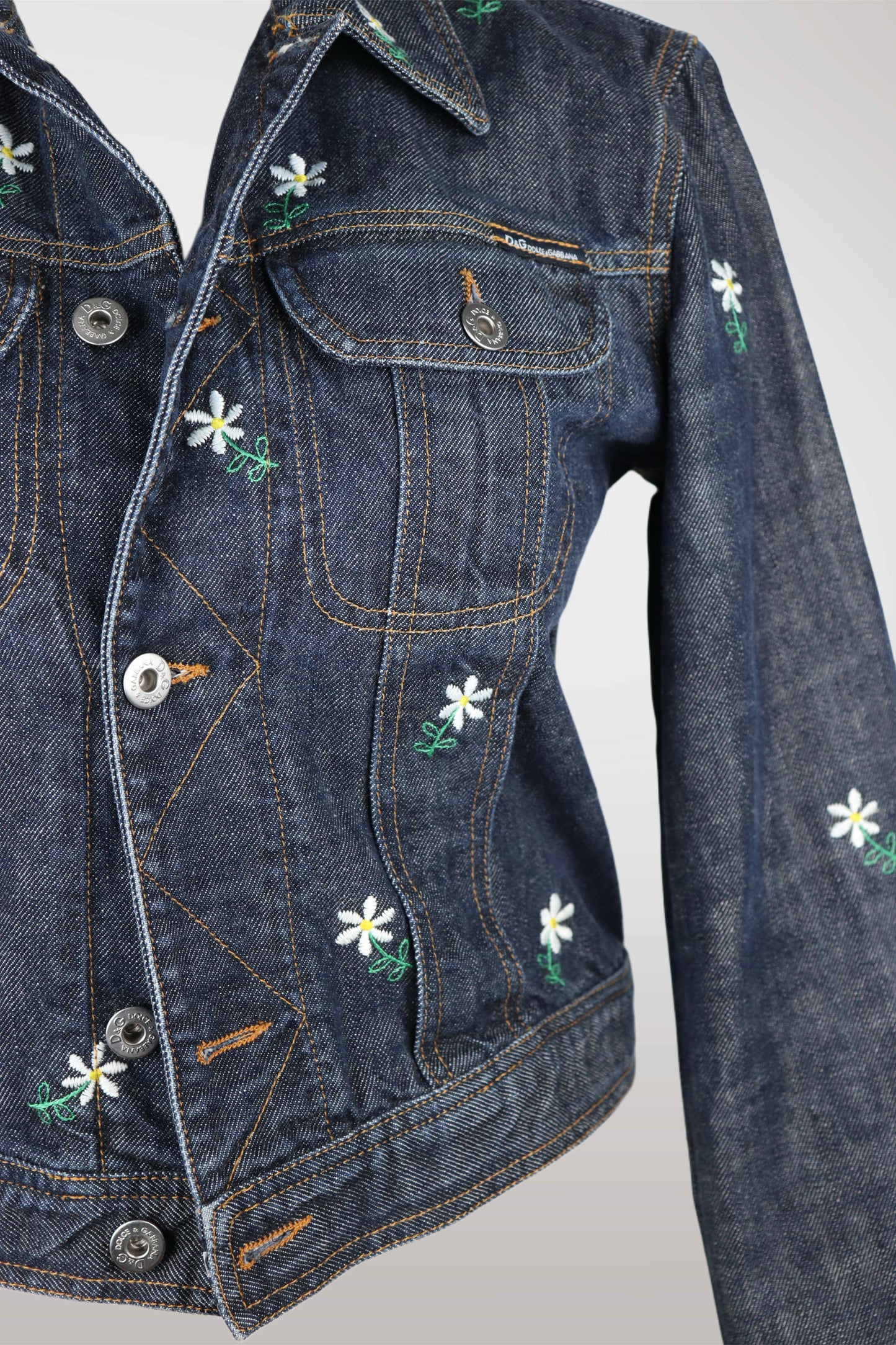 Early 2000s D&G Daisy Embroidered Denim Set (description)