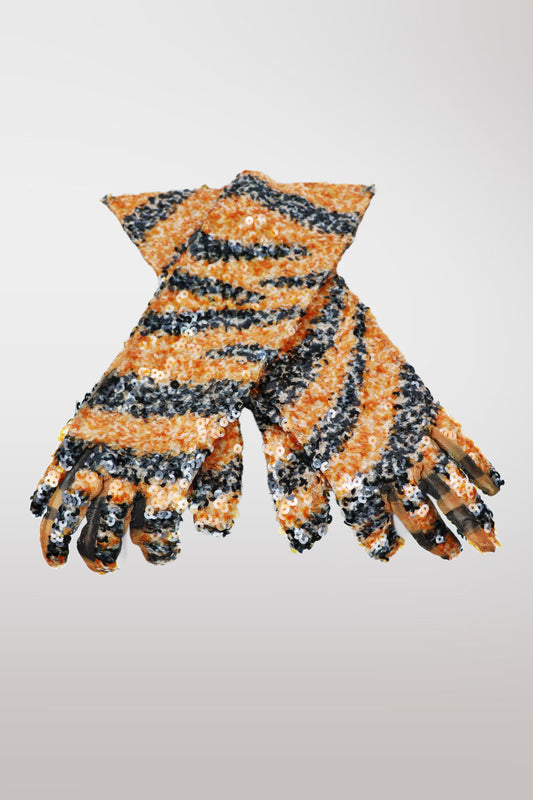 Gucci S/S 2023 Runway Sequin Tiger Print Gloves