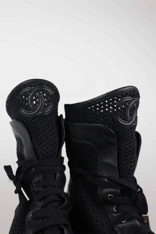 90s Chanel Black High-Top Sneakers | 36